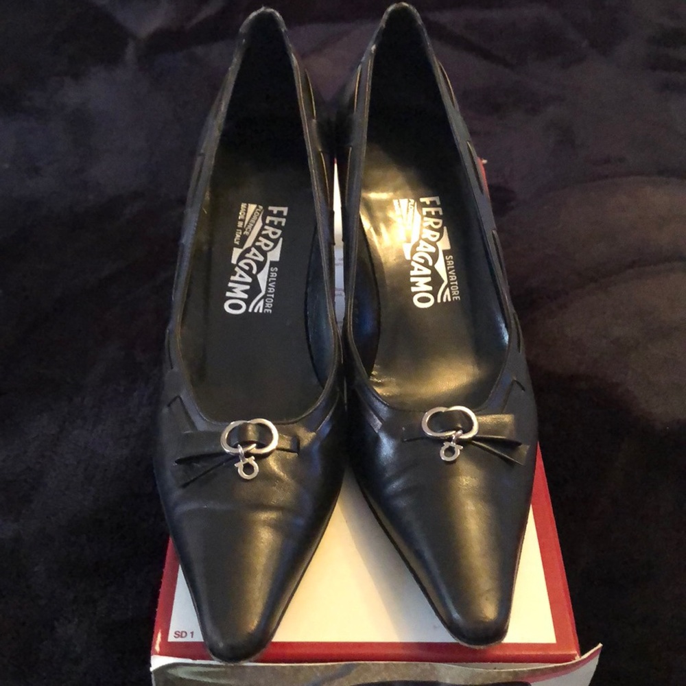 Ferragamo - Picture 2 of 5